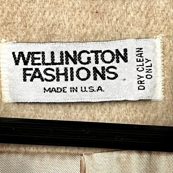 Vintage Wellington Fashions 80% Wool Women’s Tan Peacoat Size XL - Picture 6 of 6